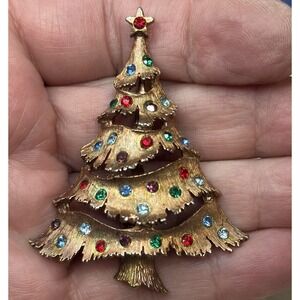 Vintage Signed JJ 1980's Rhinestone Christmas Tree Brooch Pin Jonette Jewelry